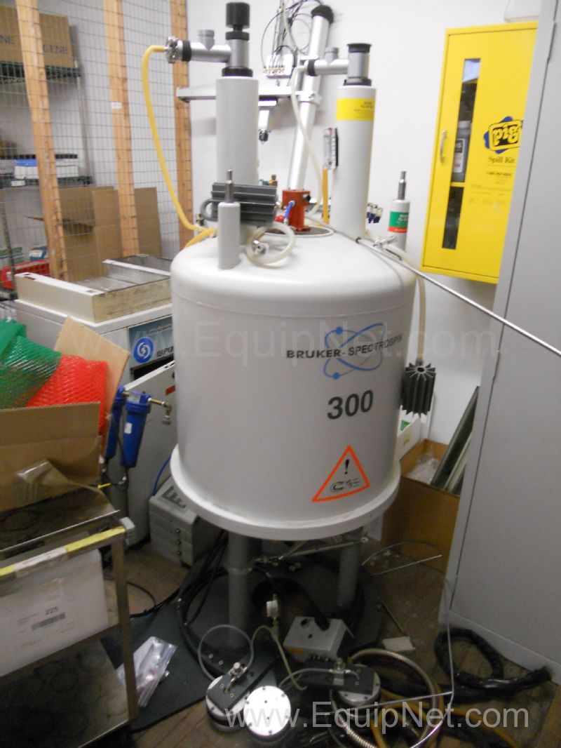 Bruker SpectroSpin 300 MHZ