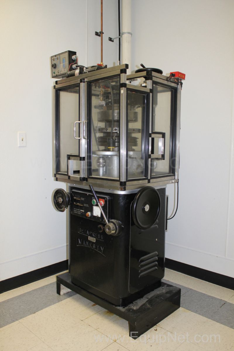 Manesty Betapress 16 Station Rotary Tablet Press