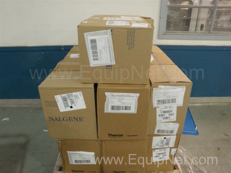 Lot of Aproximately 600 Nalgene 2019-0500 Square 500ml Media Bottles