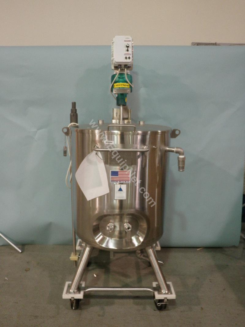 Precision Stainless 200-Liter Jacketed Mixing Vessel