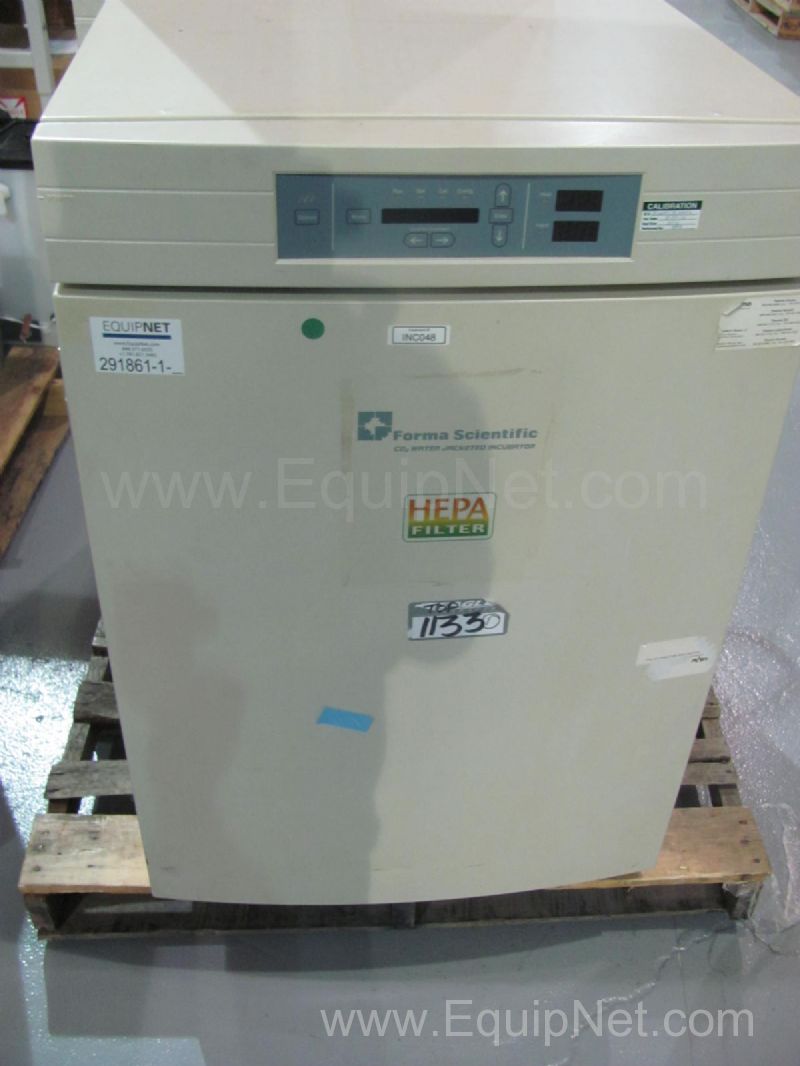 Forma Scientific CO2 Water Jacketed Incubator