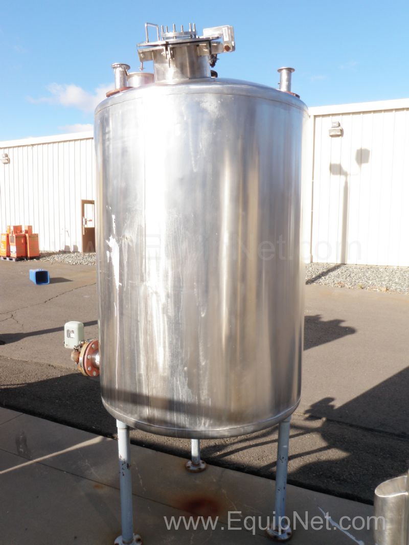 675 Gallon Stainless Steel Tank