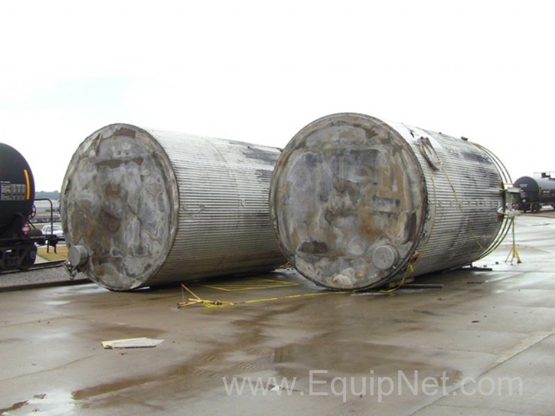 Roben Manufacturing lot of (2) 20,000 Gallon Stainless Steel Agitated Mix Tanks