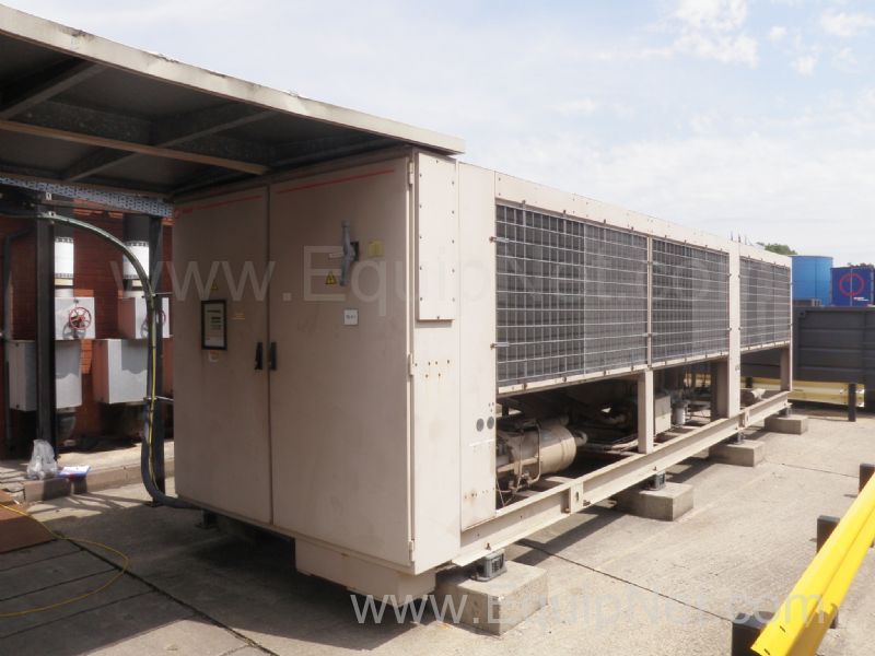 Trane ERTAA 324 Skid mounted Air Cooled 1200 Kw nominal Cooling Capacity Water Chiller