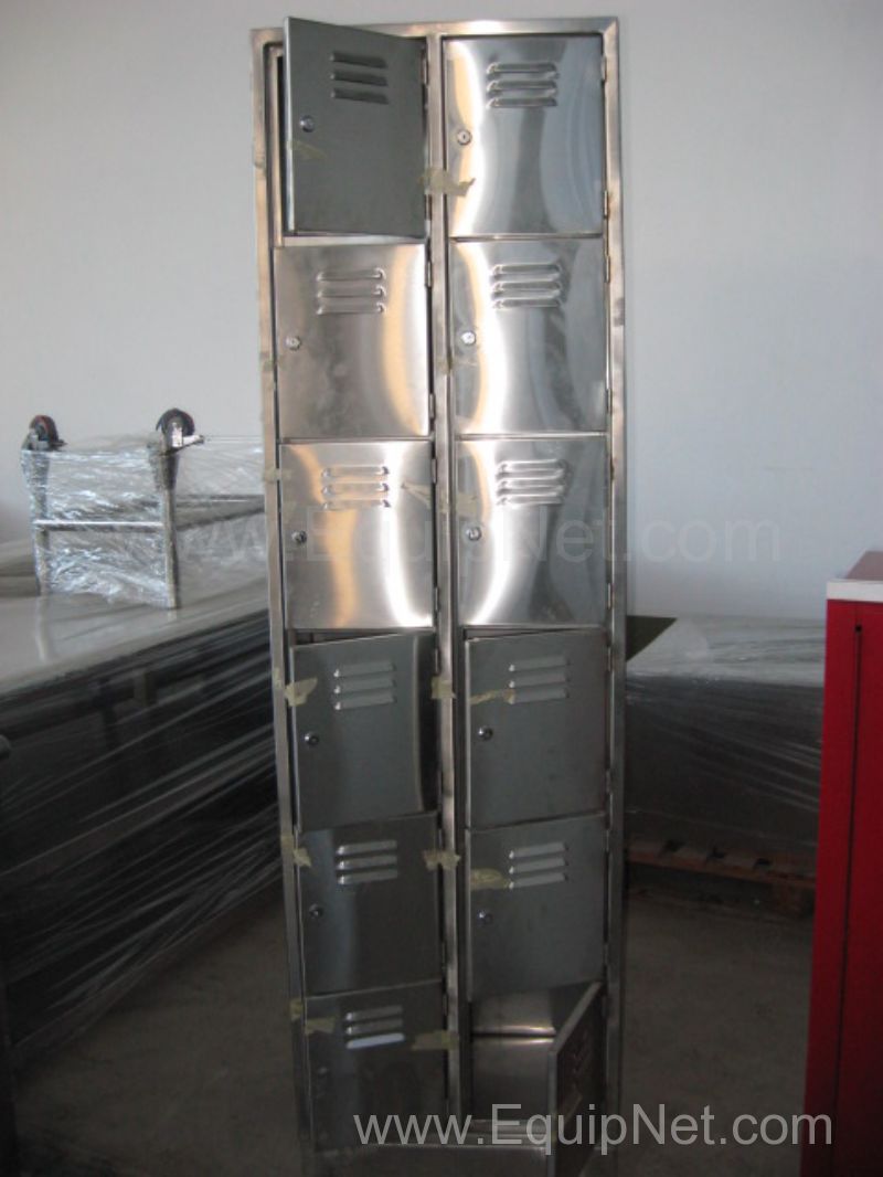 Socmer Storage Locker with 12 Doors