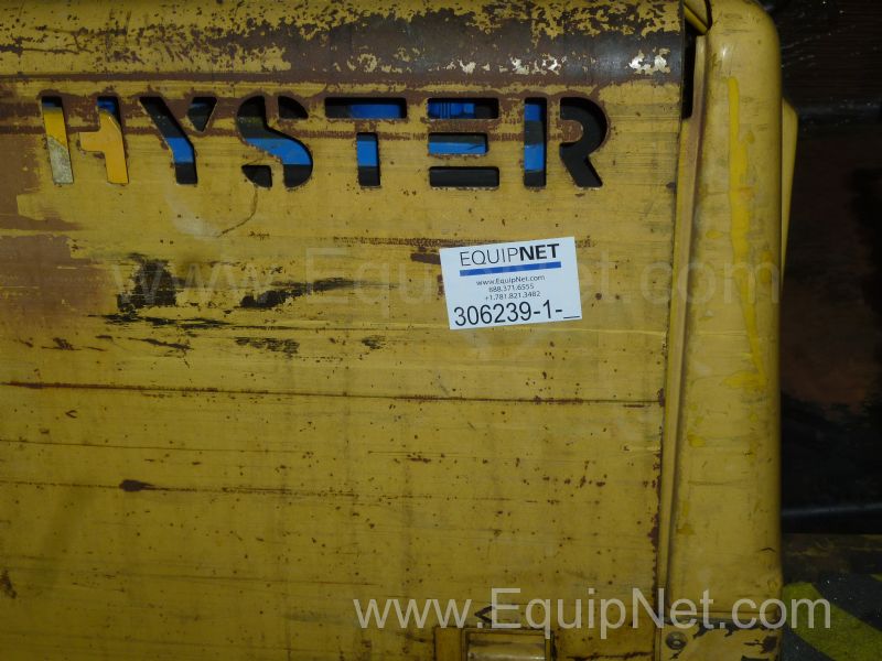 Hyster 4,000 LB Electric Fork Lift