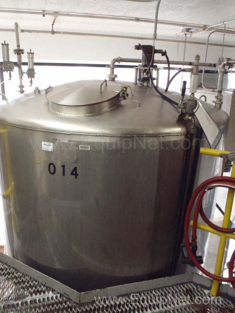 Walker 1700 Gallon Stainless Steel Singlewall Mix Tank #14