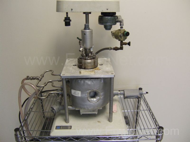 Parr Model 452 HC 2  500ml Hastelloy Reactor with Temp Controller