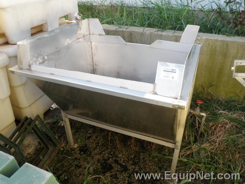 Mushroom Washing Station and Inspection Conveyor 