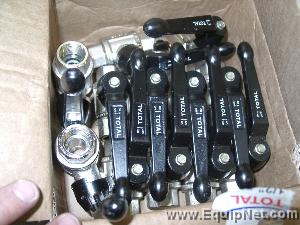 Lot of 24 Unused Half Inch DN15 Total Stainless Steel Threaded Ball Valves