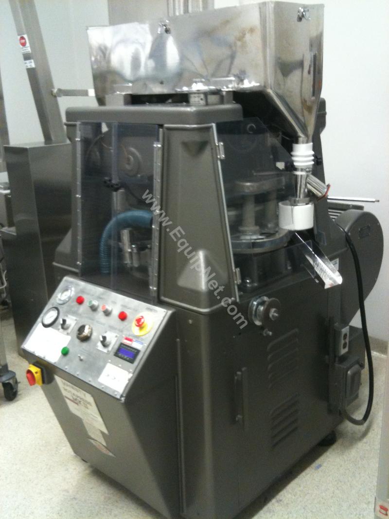 Manesty Rotapress Mark II Tablet Press