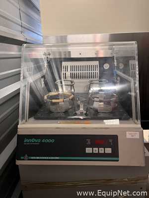 New Brunswick Scientific Innova 4000 Incubator Shaker