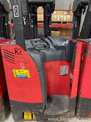 Raymond 425 C40QM Stand Up Reach Fork Truck
