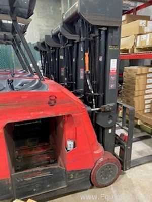Raymond 425 C40QM Stand Up Reach Fork Truck