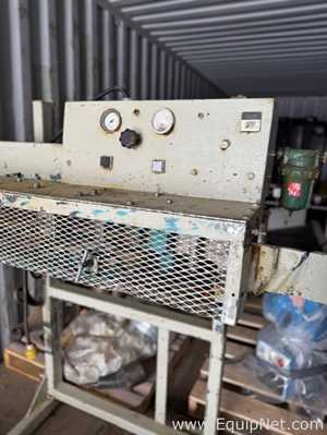 4600 J Aero Seal Bag Sealer for Pinch Bottom Bags with Conveyors