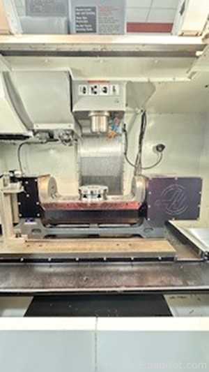 Máquina de Fresagem Hass Manufacturing VF-2DYT