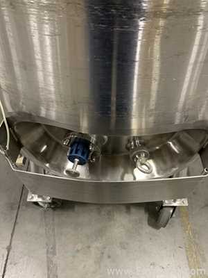Precision Stainless 300 Liter Insulated Mobile Mixing Tank - V-3122B