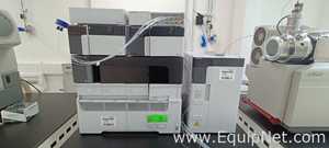 Shimadzu HPLC With SIL-30ACMP Nexera X2 Autosampler Column Oven -  Degasser And Liquid Chromatograph