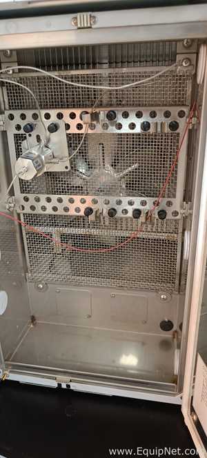 HPLC Shimadzu SIL-30ACMP