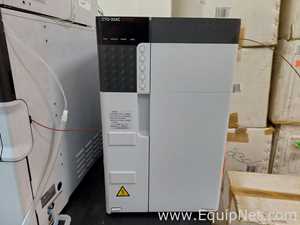 HPLC Shimadzu SIL-30ACMP