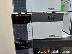 HPLC Shimadzu SIL-30ACMP