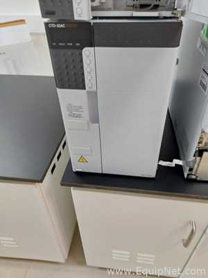 HPLC Shimadzu SIL-30ACMP