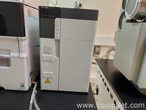 HPLC Shimadzu SIL-30ACMP
