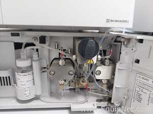 HPLC Shimadzu SIL-30ACMP