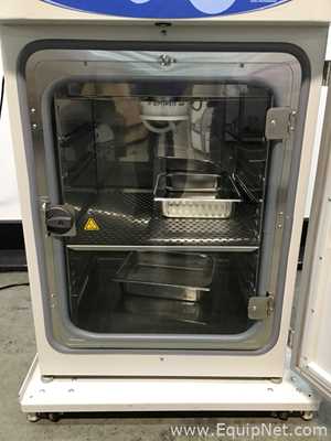 VWR VWR51014991 Double Stack CO2 Incubators On Wheels