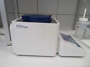 Mettler Toledo RM40 LiquiPhysics Excellence Refractometer with Power Supply