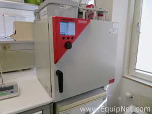 Binder KT 53 Cooling Incubator