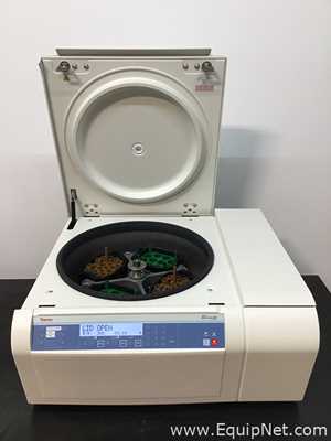 Centrífuga para Laboratórios Thermo Fisher Scientific Heraeus Multifuge X3R