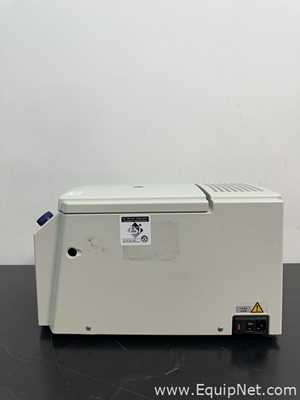 Eppendorf 5415 R Laboratory Centrifuge