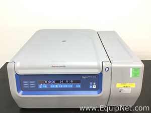 Centrífuga para Laboratórios Thermo Fisher Scientific Megafuge ST Plus Series