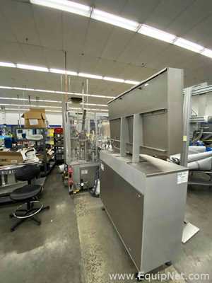 Línea para Llenado en Tubo IWK Verpackungstechnik GmbH 2843439