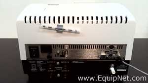 BioTek Instruments Epoch 2 Microplate Reader with 405 TS Washer and BioStack 3 Stacker