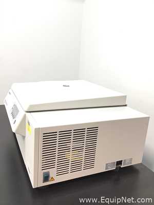 Eppendorf 5811F Laboratory Centrifuge