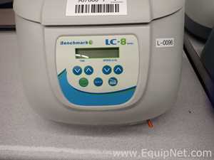 Centrífuga para Laboratórios Benchmark Scientific LC-8