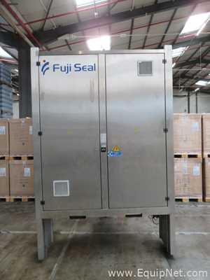 Fuji Seal Europe BV Fuji Seal 410 Shrink Sleeve Machine - Bottle Sleever Line