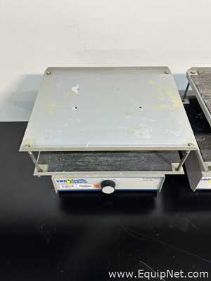 Lot Of 2 VWR 200 Rocking Platforms