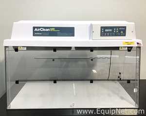 Capela de Exaustão e Fluxo Laminar AirClean Systems 600 PCR Workstation