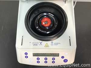 Eppendorf 5424R Refrigerated Laboratory Centrifuge