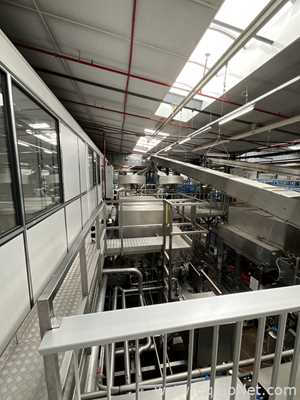 Línea de Línea de Llenado de Líquidos Serac R30 B15/1080