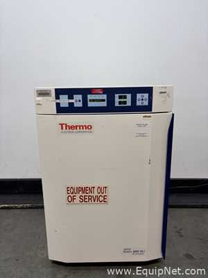 Thermo Electron Corporation 3589 NAPCO Series 8000WJ CO2 Incubator
