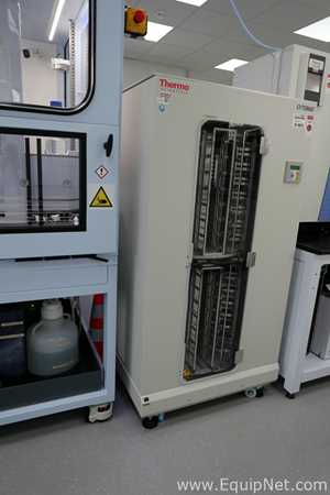 Incubadora Thermo Scientific Cytomat 24 C