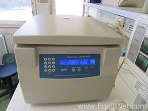 Centrífuga para Laboratórios MPW MPW-315R