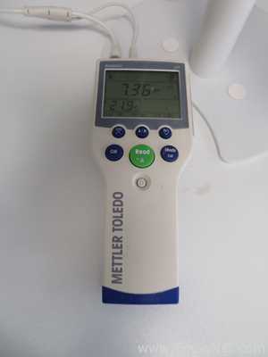 Mettler Toledo SevenGo SG2 pH Meter with Electrode Stand