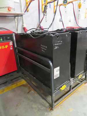 Distribución Eléctrica Hawker GmbH 48V4PZS620