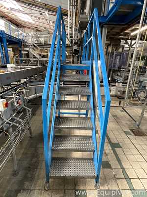 Step Ladder with Crossover for Conveyor Belt - Line 3