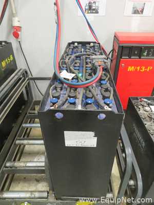 Distribución Eléctrica Hawker GmbH 48V4PZM620
